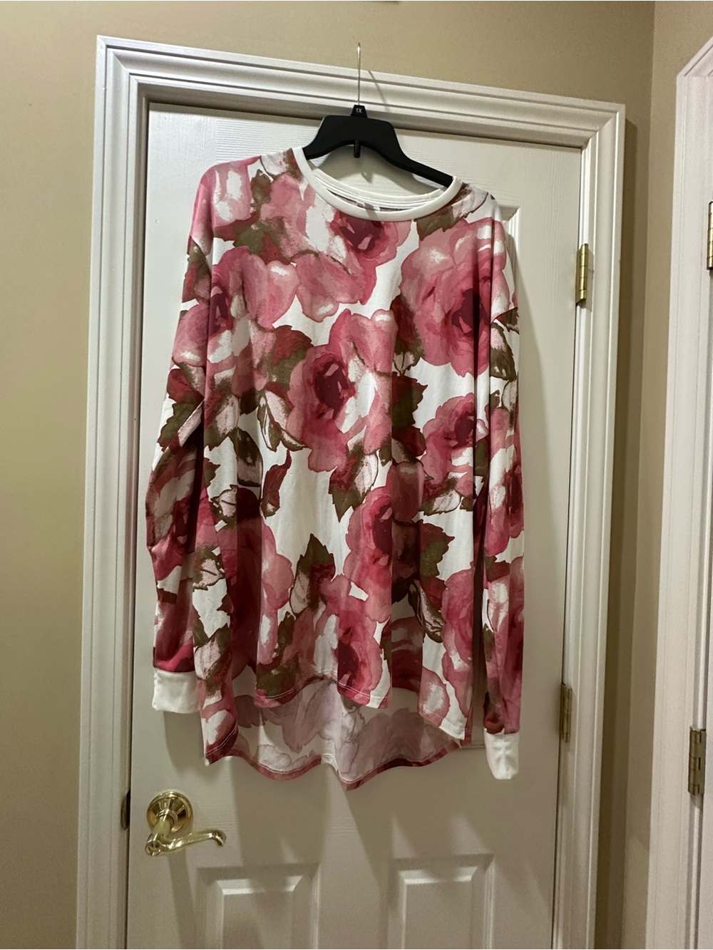 LuLaRoe White Long sleeve shirt with Pink Rose Print